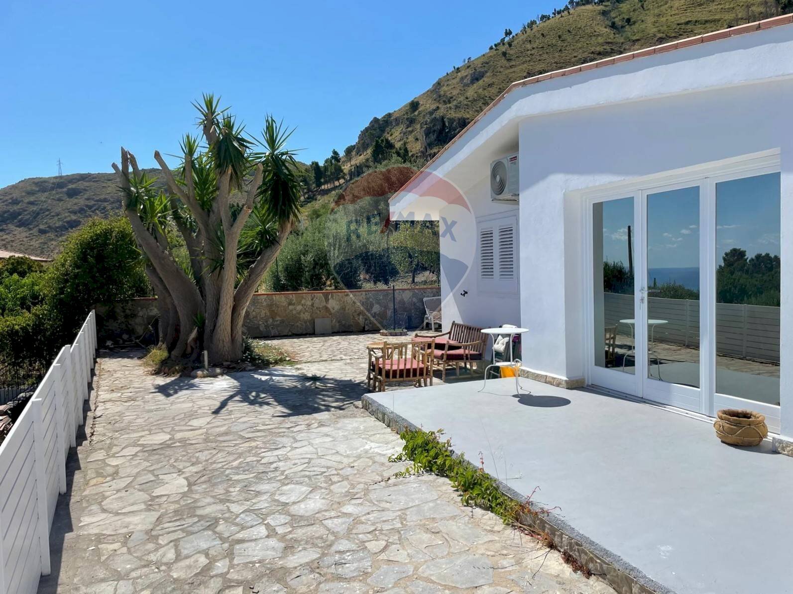 Terrazza - Villa via grotta mazzamuto
 
13, Altavilla Milicia - foto 1