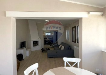 Sala da pranzo - Villa via grotta mazzamuto
 
13, Altavilla Milicia - foto 3