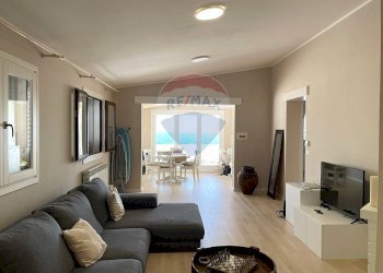 Sala da pranzo - Villa via grotta mazzamuto
 
13, Altavilla Milicia - foto 7