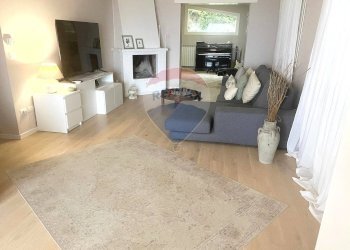 Soggiorno - Villa via grotta mazzamuto
 
13, Altavilla Milicia - foto 9