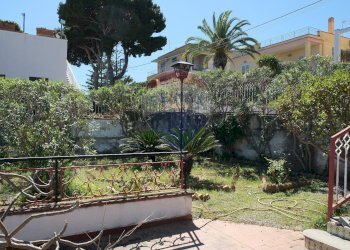 Giardino - Villa Viale John Fitzgerald Kennedy
 
10, Casteldaccia - foto 15