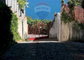 Vista dell\'acqua - Villa Viale John Fitzgerald Kennedy
 
10, Casteldaccia - foto 17