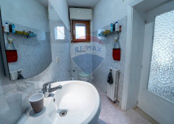 Bagno - Trilocale via Santarelli
 
30, Chieti - foto 17