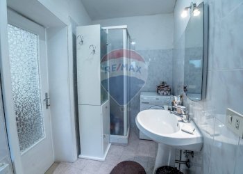 Bagno - Trilocale via Santarelli
 
30, Chieti - foto 18