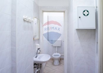 Bagno - Locale Commerciale via Mazzetti
3, Chieti - foto 24