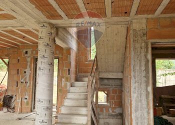 Scale - Villa Contrada Colle Marcone, Bucchianico - photo 7