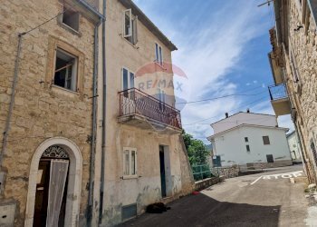 Edificio all\'aperto - Casa indipendente Via San Vito
 
27, Colledimacine - foto 2