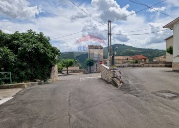 Vista delle montagne - Casa indipendente Via San Vito
 
27, Colledimacine - foto 24