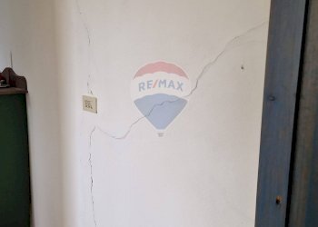 Dettagli - Casa semi indipendente Contrada Campo Mirabello
 
23, Montebello di Bertona - foto 6