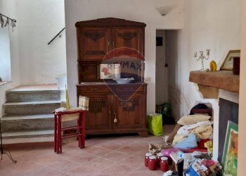 Soggiorno - Casa semi indipendente Contrada Campo Mirabello
 
23, Montebello di Bertona - foto 13