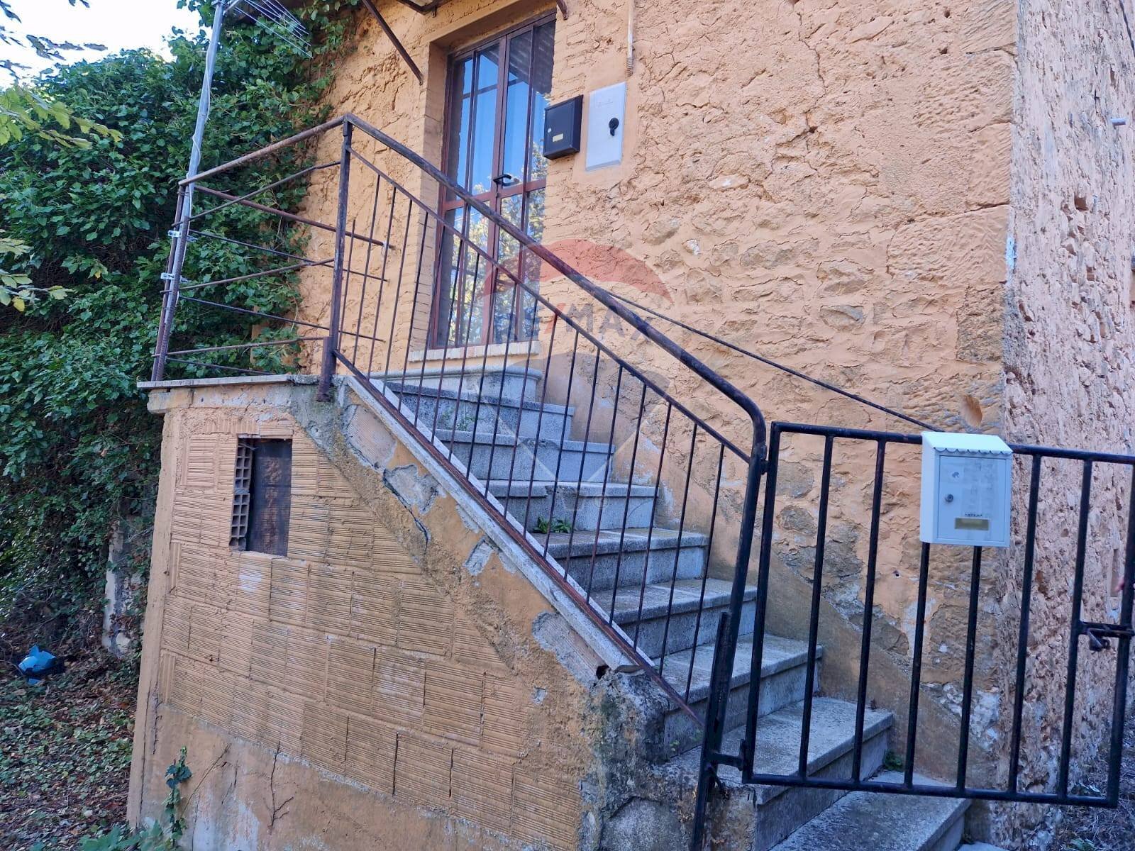 Balcone - Casa semi indipendente Via Isonzo
 
110, Rapino - foto 1
