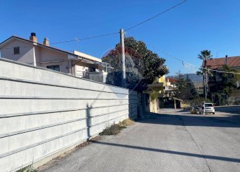 Casa all\'aperto - Terreno edificabile via Vomano, Chieti - foto 6