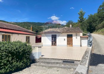 Casa all\'aperto - Casa indipendente C.Da Colle Vertieri
 
15, Brittoli - foto 3