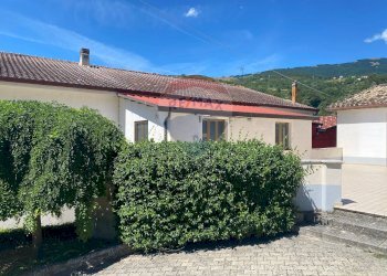 Casa all\'aperto - Casa indipendente C.Da Colle Vertieri
 
15, Brittoli - foto 4