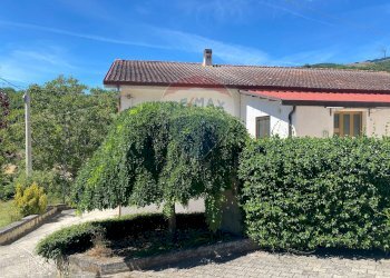 Casa all\'aperto - Casa indipendente C.Da Colle Vertieri
 
15, Brittoli - foto 5