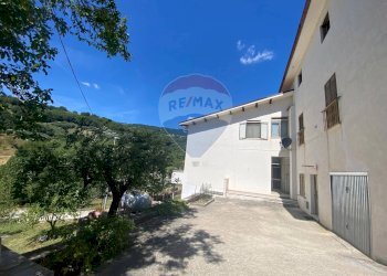 Casa all\'aperto - Casa indipendente C.Da Colle Vertieri
 
15, Brittoli - foto 16