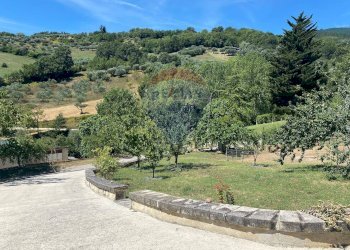 Vista delle montagne - Casa indipendente C.Da Colle Vertieri
 
15, Brittoli - foto 22
