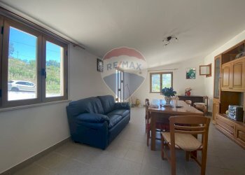 Sala da pranzo - Casa indipendente C.Da Colle Vertieri
 
15, Brittoli - foto 36