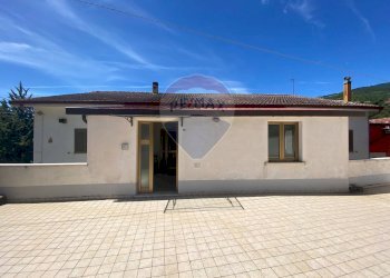 Casa all\'aperto - Casa indipendente C.Da Colle Vertieri
 
15, Brittoli - foto 41