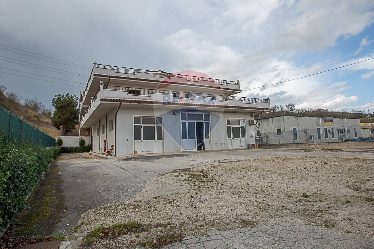 Casa all\'aperto - Capannone Via della bonifica
 
25, Cepagatti - foto 1