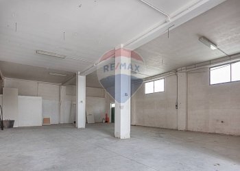 Parcheggio - Capannone Via della bonifica
 
25, Cepagatti - foto 3