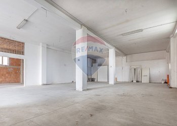 Parcheggio - Capannone Via della bonifica
 
25, Cepagatti - foto 4