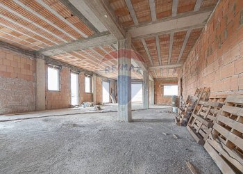 Parcheggio - Capannone Via della bonifica
 
25, Cepagatti - foto 11