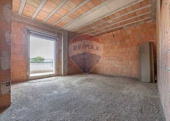 Stanza vuota - Capannone Via della bonifica
 
25, Cepagatti - foto 16