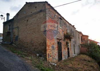 Casa all\'aperto - Semi-detached house Borgo S. Nicola
 
2, Bucchianico - photo 2