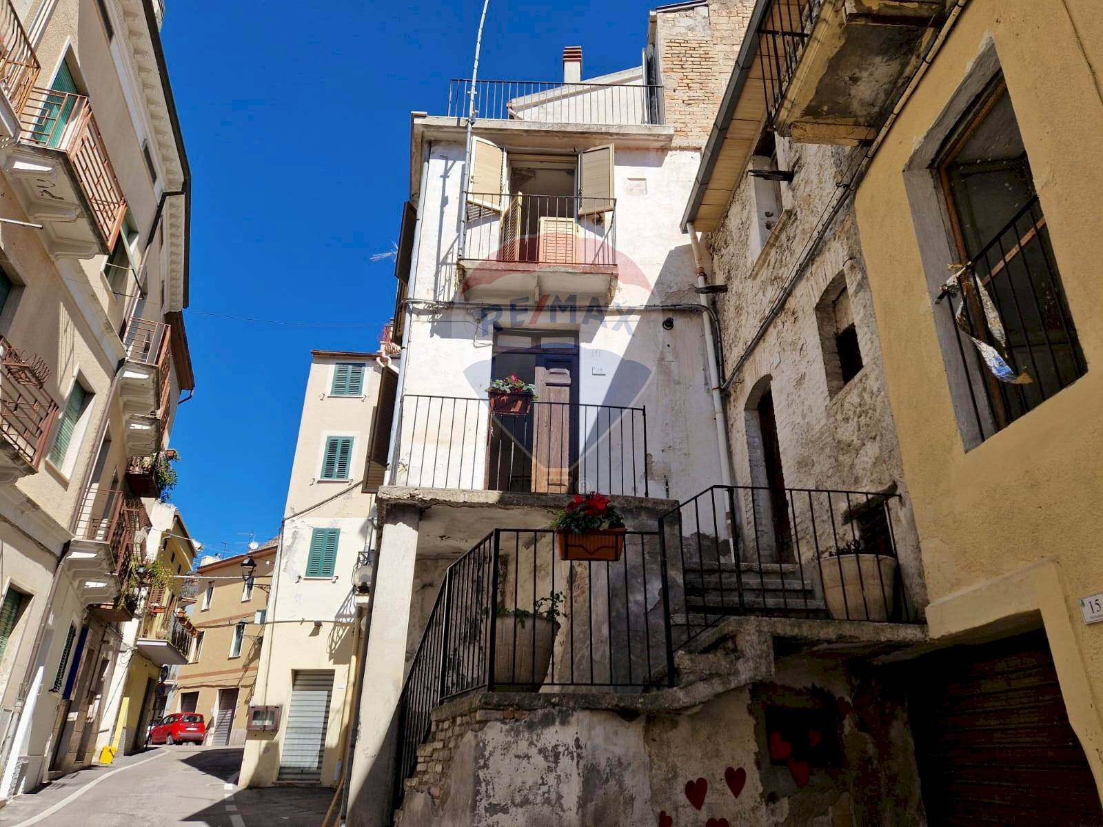 Edificio all\'aperto - Semi-detached house Via Garibaldi
 
9, Casoli - photo 2