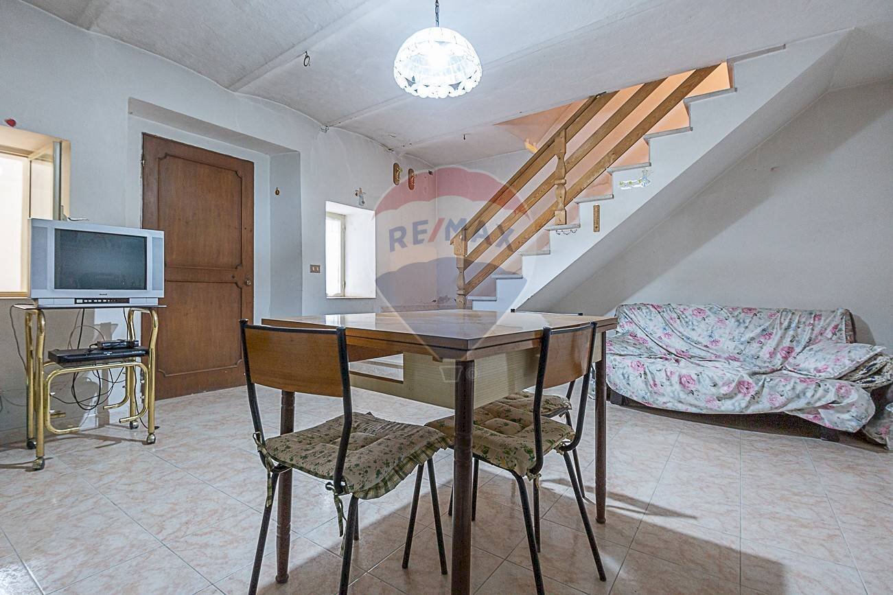 Sala da pranzo - Semi-detached house Contrada Crocetta, Villamagna - photo 2