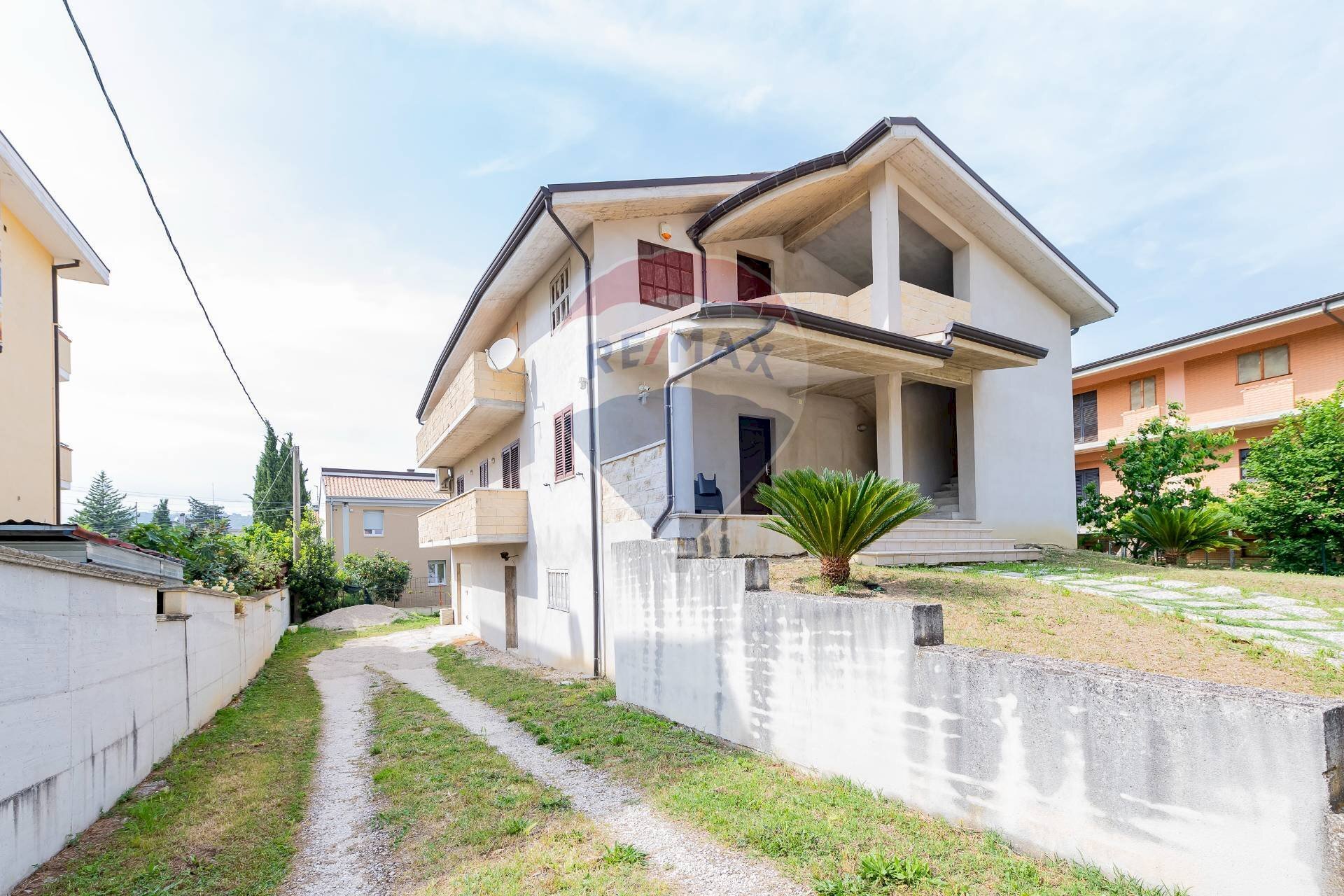 Casa all\'aperto - Semi-detached house Via Don Luigi Sturzo
 
16, Manoppello - photo 2