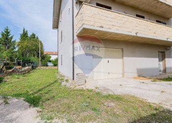 Casa all\'aperto - Casa semi indipendente Via Don Luigi Sturzo
 
16, Manoppello - foto 6