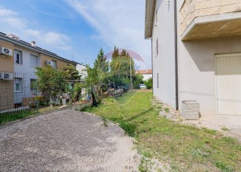 Casa all\'aperto - Casa semi indipendente Via Don Luigi Sturzo
 
16, Manoppello - foto 7