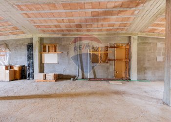 Stanza vuota - Casa semi indipendente Via Don Luigi Sturzo
 
16, Manoppello - foto 31