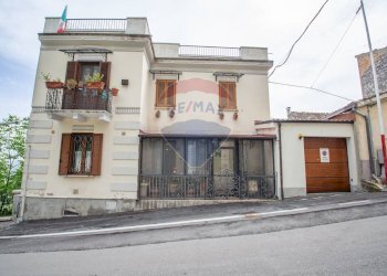 Casa all\'aperto - Casa indipendente Via Girone
 
10, Pretoro - foto 1