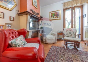 Soggiorno - Casa indipendente Via Girone
 
10, Pretoro - foto 5