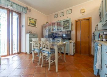 Sala da pranzo - Casa indipendente Via Girone
 
10, Pretoro - foto 7