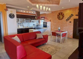 Sala da pranzo - Villa Contrada Pietra Rossa
 
36/A, Villa Celiera - foto 7