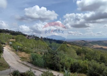 Vista delle montagne - Villa Contrada Pietra Rossa
 
36/A, Villa Celiera - foto 29