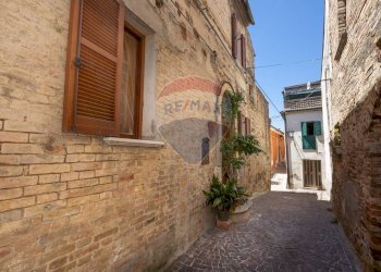 Edificio all\'aperto - Casa indipendente Via Piave
 
47, Casalincontrada - foto 8