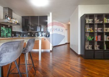 Sala da pranzo - Appartamento via Galliani
 
66, Chieti - foto 1