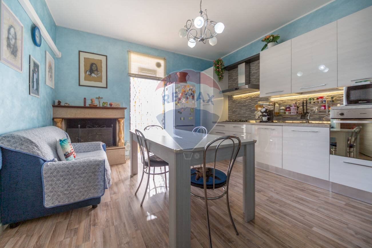 Cucina - Semi-detached house Via Educandato
 
50, Villamagna - photo 1