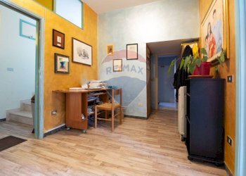 Hall / corridoio - Casa semi indipendente Via Educandato
 
50, Villamagna - foto 5