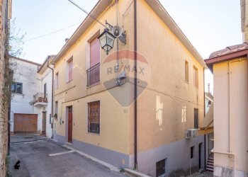 Edificio all\'aperto - Casa semi indipendente Via Educandato
 
50, Villamagna - foto 19