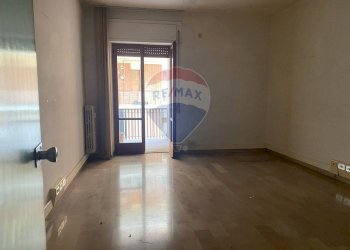 Stanza vuota - Appartamento viale Europa
 
43, Chieti - foto 7