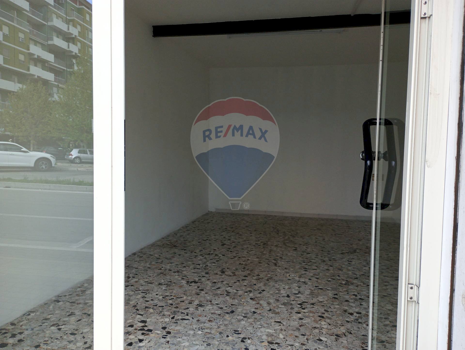 Stanza vuota - Locale Commerciale via Amiterno
 
114, Chieti - foto 2