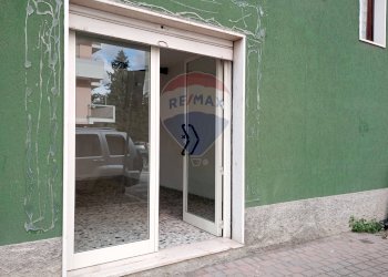 Terrazza - Locale Commerciale via Amiterno
114, Chieti - foto 4