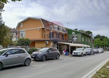 Casa all\'aperto - Locale Commerciale via Amiterno
114, Chieti - foto 5