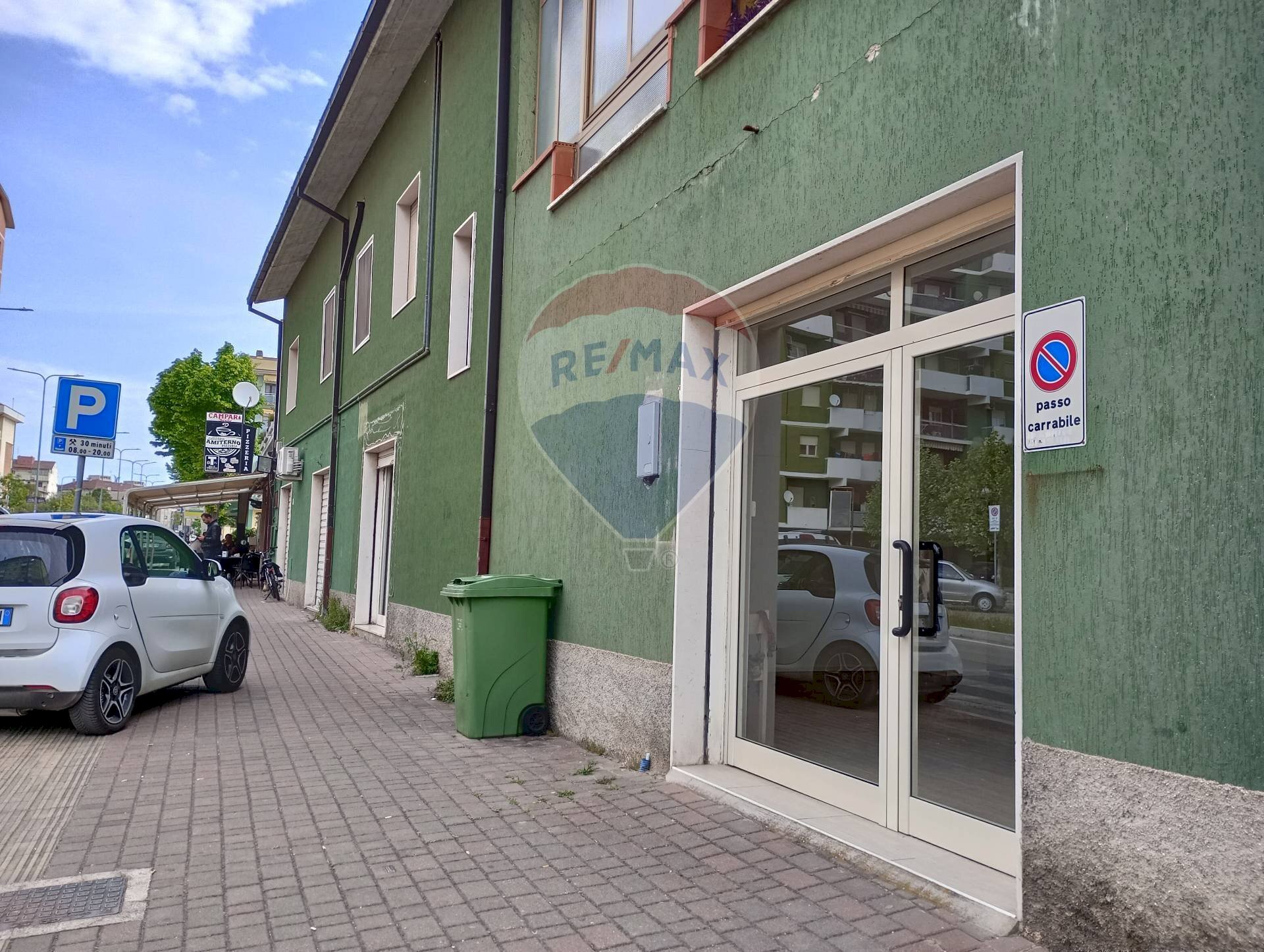 Edificio all\'aperto - Locale Commerciale via Amiterno
 
117, Chieti - foto 1